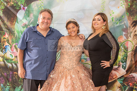Miriam Louise quinceanera celebration at Elks Lodge of West Covina Ca, photography and videography by Gustavo Villarreal 323-633-8283