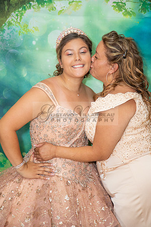 Miriam Louise quinceanera celebration at Elks Lodge of West Covina Ca, photography and videography by Gustavo Villarreal 323-633-8283