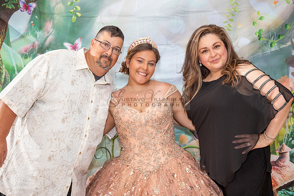 Miriam Louise quinceanera celebration at Elks Lodge of West Covina Ca, photography and videography by Gustavo Villarreal 323-633-8283