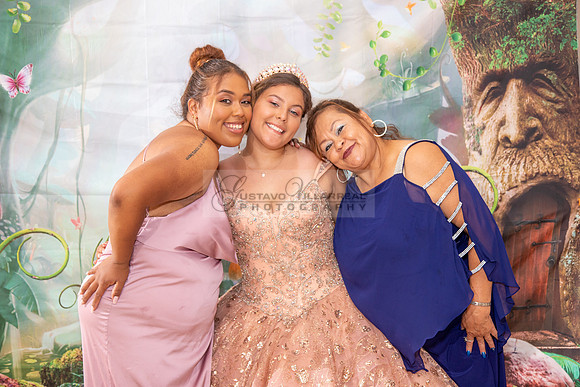 Miriam Louise quinceanera celebration at Elks Lodge of West Covina Ca, photography and videography by Gustavo Villarreal 323-633-8283