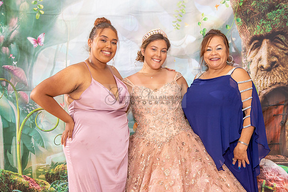 Miriam Louise quinceanera celebration at Elks Lodge of West Covina Ca, photography and videography by Gustavo Villarreal 323-633-8283