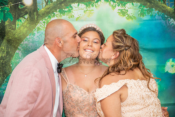 Miriam Louise quinceanera celebration at Elks Lodge of West Covina Ca, photography and videography by Gustavo Villarreal 323-633-8283