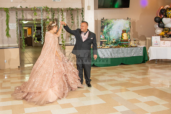Miriam Louise quinceanera celebration at Elks Lodge of West Covina Ca, photography and videography by Gustavo Villarreal 323-633-8283