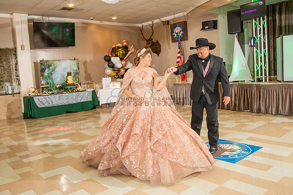 Miriam Louise quinceanera celebration at Elks Lodge of West Covina Ca, photography and videography by Gustavo Villarreal 323-633-8283