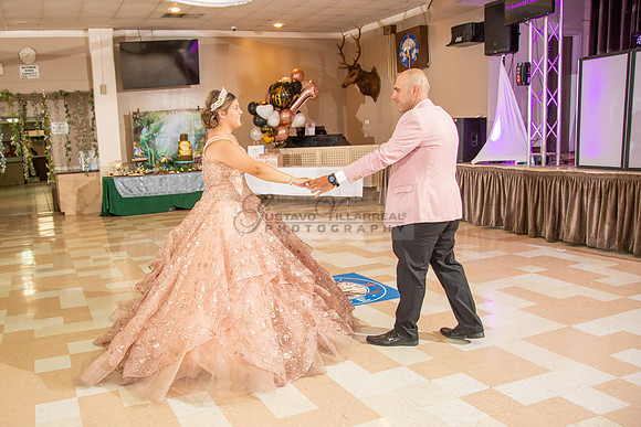 Miriam Louise quinceanera celebration at Elks Lodge of West Covina Ca, photography and videography by Gustavo Villarreal 323-633-8283