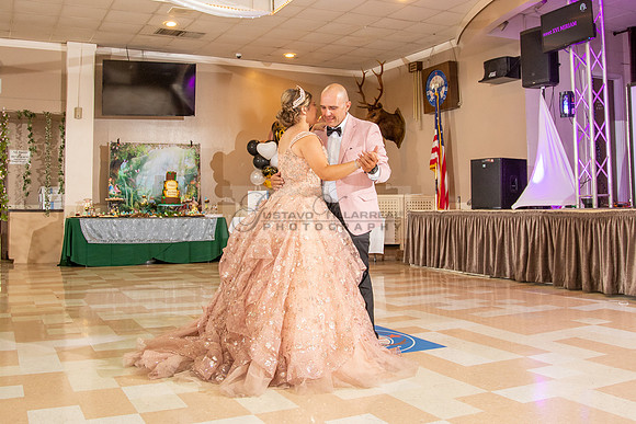 Miriam Louise quinceanera celebration at Elks Lodge of West Covina Ca, photography and videography by Gustavo Villarreal 323-633-8283