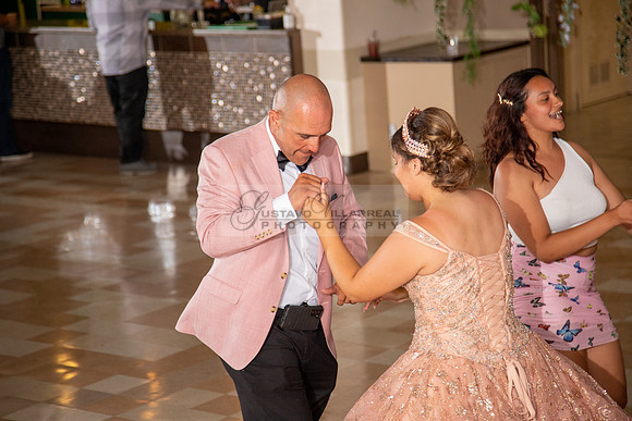 Miriam Louise quinceanera celebration at Elks Lodge of West Covina Ca, photography and videography by Gustavo Villarreal 323-633-8283