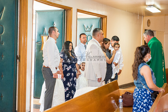Fotografo para bautismos, Primera communions photographer 323-633-8283 at St Mary of the Assumption Catholic church in Whittier Ca.