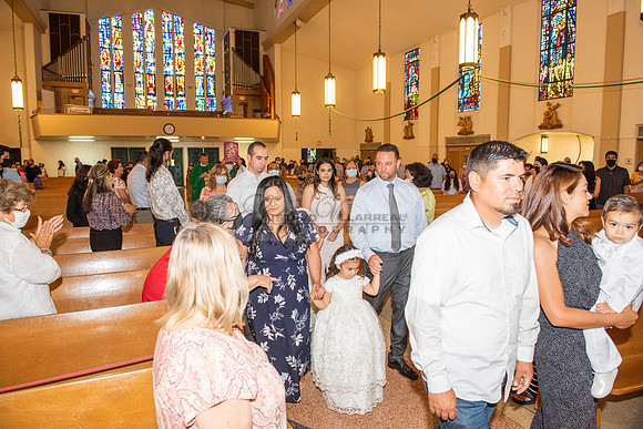 Fotografo para bautismos, Primera communions photographer 323-633-8283 at St Mary of the Assumption Catholic church in Whittier Ca.