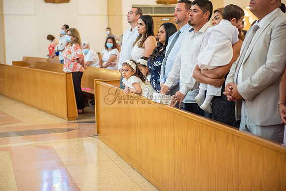 Fotografo para bautismos, Primera communions photographer 323-633-8283 at St Mary of the Assumption Catholic church in Whittier Ca.