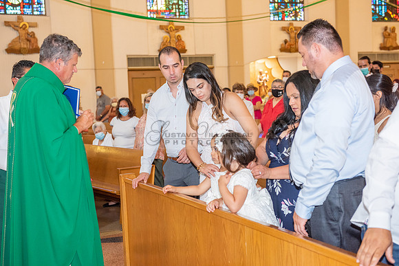 Fotografo para bautismos, Primera communions photographer 323-633-8283 at St Mary of the Assumption Catholic church in Whittier Ca.