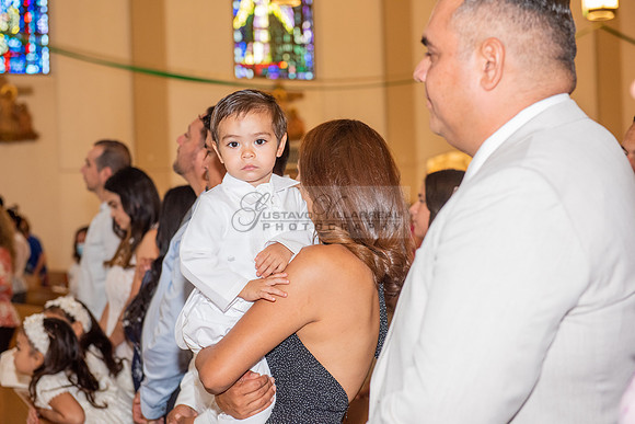 Fotografo para bautismos, Primera communions photographer 323-633-8283 at St Mary of the Assumption Catholic church in Whittier Ca.