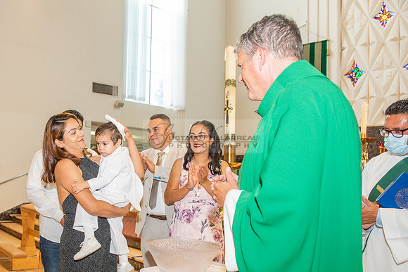 Fotografo para bautismos, Primera communions photographer 323-633-8283 at St Mary of the Assumption Catholic church in Whittier Ca.