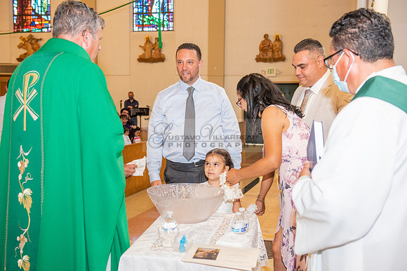 Fotografo para bautismos, Primera communions photographer 323-633-8283 at St Mary of the Assumption Catholic church in Whittier Ca.
