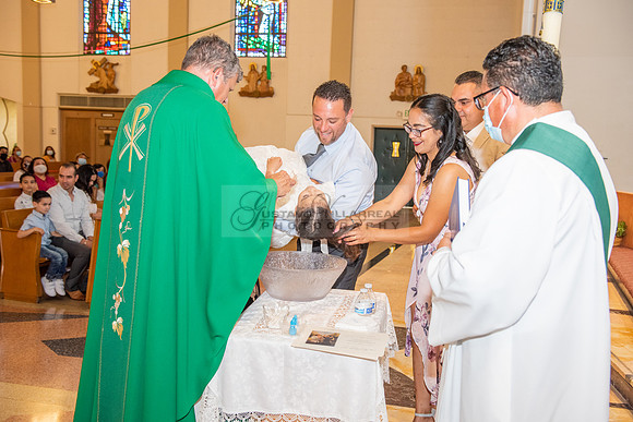Fotografo para bautismos, Primera communions photographer 323-633-8283 at St Mary of the Assumption Catholic church in Whittier Ca.