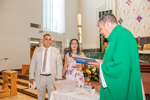Fotografo para bautismos, Primera communions photographer 323-633-8283 at St Mary of the Assumption Catholic church in Whittier Ca.