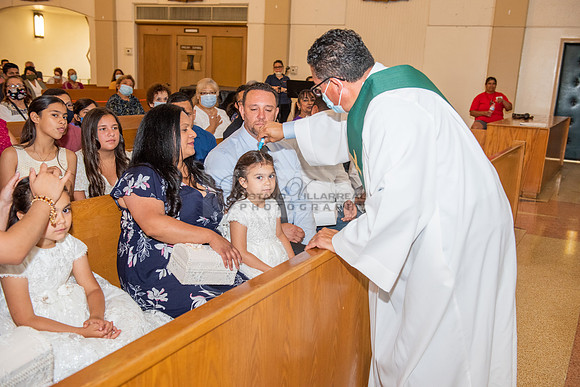 Fotografo para bautismos, Primera communions photographer 323-633-8283 at St Mary of the Assumption Catholic church in Whittier Ca.