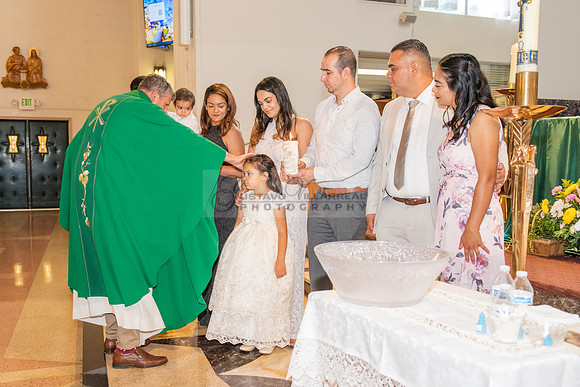 Fotografo para bautismos, Primera communions photographer 323-633-8283 at St Mary of the Assumption Catholic church in Whittier Ca.