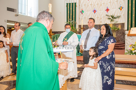 Fotografo para bautismos, Primera communions photographer 323-633-8283 at St Mary of the Assumption Catholic church in Whittier Ca.