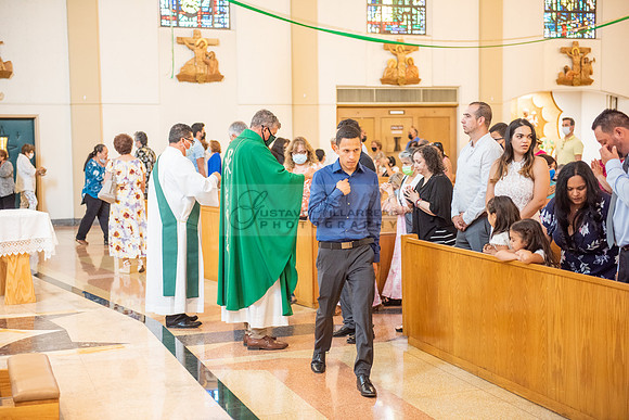 Fotografo para bautismos, Primera communions photographer 323-633-8283 at St Mary of the Assumption Catholic church in Whittier Ca.