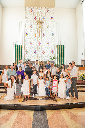 Fotografo para bautismos, Primera communions photographer 323-633-8283 at St Mary of the Assumption Catholic church in Whittier Ca.