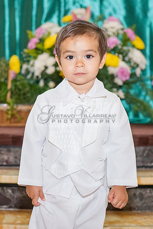Fotografo para bautismos, Primera communions photographer 323-633-8283 at St Mary of the Assumption Catholic church in Whittier Ca.
