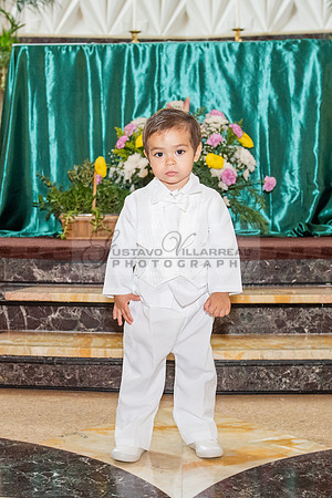 Fotografo para bautismos, Primera communions photographer 323-633-8283 at St Mary of the Assumption Catholic church in Whittier Ca.