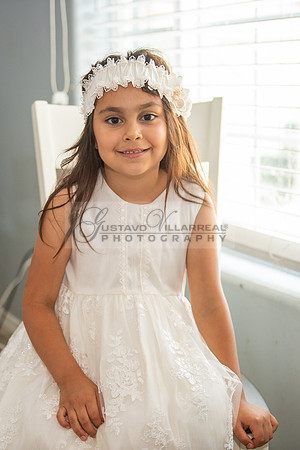 Fotografo para bautismos, Primera communions photographer 323-633-8283 at St Mary of the Assumption Catholic church in Whittier Ca.
