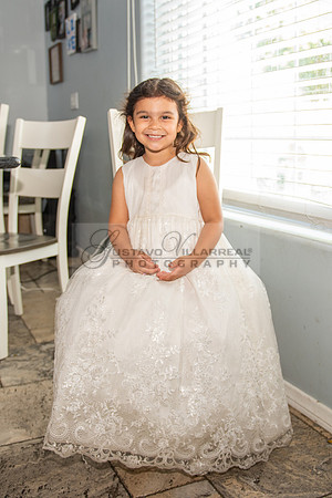 Fotografo para bautismos, Primera communions photographer 323-633-8283 at St Mary of the Assumption Catholic church in Whittier Ca.