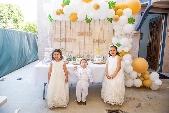 Fotografo para bautismos, Primera communions photographer 323-633-8283 at St Mary of the Assumption Catholic church in Whittier Ca.