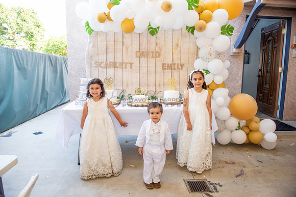 Fotografo para bautismos, Primera communions photographer 323-633-8283 at St Mary of the Assumption Catholic church in Whittier Ca.