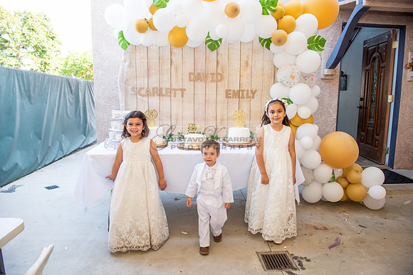 Fotografo para bautismos, Primera communions photographer 323-633-8283 at St Mary of the Assumption Catholic church in Whittier Ca.