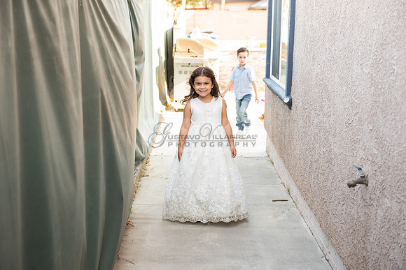 Fotografo para bautismos, Primera communions photographer 323-633-8283 at St Mary of the Assumption Catholic church in Whittier Ca.