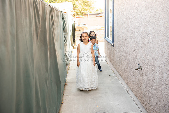 Fotografo para bautismos, Primera communions photographer 323-633-8283 at St Mary of the Assumption Catholic church in Whittier Ca.