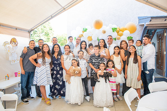 Fotografo para bautismos, Primera communions photographer 323-633-8283 at St Mary of the Assumption Catholic church in Whittier Ca.