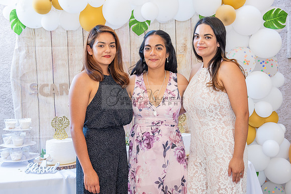 Fotografo para bautismos, Primera communions photographer 323-633-8283 at St Mary of the Assumption Catholic church in Whittier Ca.