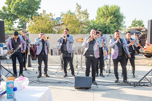Fotografo para bautismos, Primera communions photographer 323-633-8283 at St Mary of the Assumption Catholic church in Whittier Ca.