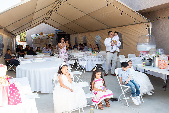 Fotografo para bautismos, Primera communions photographer 323-633-8283 at St Mary of the Assumption Catholic church in Whittier Ca.