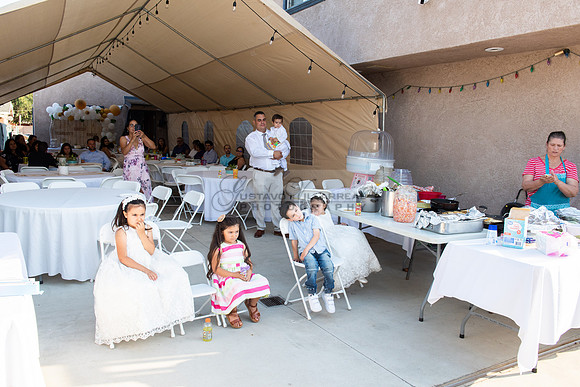 Fotografo para bautismos, Primera communions photographer 323-633-8283 at St Mary of the Assumption Catholic church in Whittier Ca.