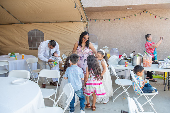 Fotografo para bautismos, Primera communions photographer 323-633-8283 at St Mary of the Assumption Catholic church in Whittier Ca.
