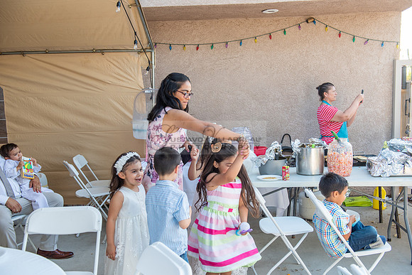 Fotografo para bautismos, Primera communions photographer 323-633-8283 at St Mary of the Assumption Catholic church in Whittier Ca.