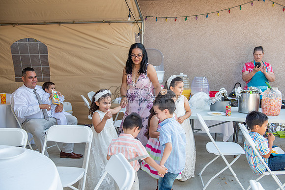 Fotografo para bautismos, Primera communions photographer 323-633-8283 at St Mary of the Assumption Catholic church in Whittier Ca.