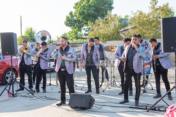 Fotografo para bautismos, Primera communions photographer 323-633-8283 at St Mary of the Assumption Catholic church in Whittier Ca.
