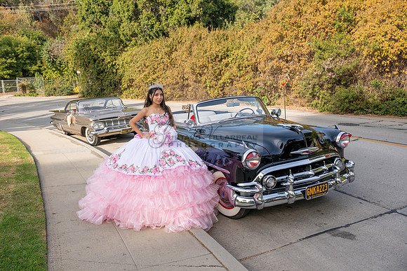 Calilea Rodriguez quinceanera photo soot, photography at Penn Park in Whittier Ca, Gustavo Villarreal Photographer, videographer, 323-633-8283, www.gvphotoandvideo.com