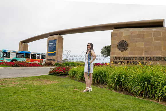 Lauren Berry graduation photos, portraits at UCSB Santa Barbara Ca. Gustavo Villarreal Photography, 323-633-8283