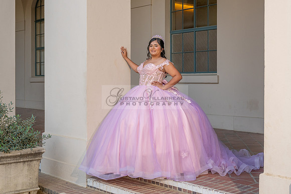 Camila Pacheco quinceanera, sweet 16, photo session in Pasadena City Hall in Pasadena California, photography and videography by Gustavo Villarreal photographer, 323-633-8283, www.gvphotoandvideo.com