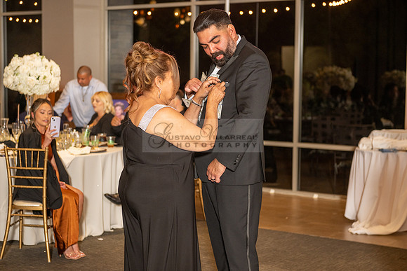 Alberto y Lourdes wedding celebration, photographer, videographer at Rio Hondo country Club in Downey Ca. Gustavo Villarreal photography, 323-633-8283, www.gvphotoandvideo.com