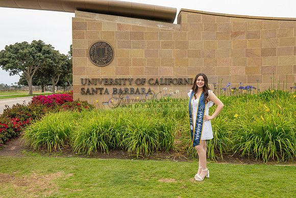 Lauren Berry graduation photos, portraits at UCSB Santa Barbara Ca. Gustavo Villarreal Photography, 323-633-8283