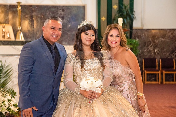 #2-Layla Solei-quinceanera-celebration-photographer-videographer-at-California Country Club in whittier Ca-Gustavo Villarreal Photography-#gvphotoandvideo.com, 323-633-8283
