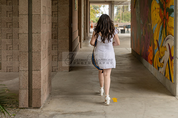 Lauren Berry graduation photos, portraits at UCSB Santa Barbara Ca. Gustavo Villarreal Photography, 323-633-8283
